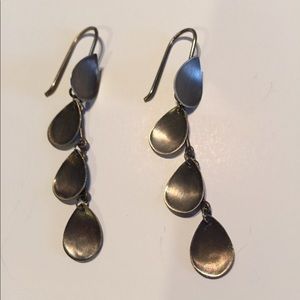 Banana republic gold tone drop earrings